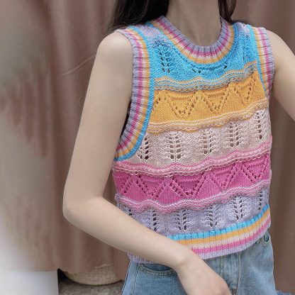 Lovely Knitted Crop Vest - Image 3