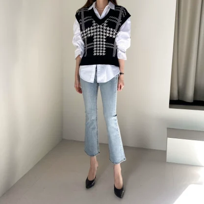 Plaid V-Neck Sweater Vest - Image 4