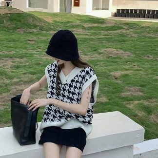 Plaid Sleeveless Sweater Vest