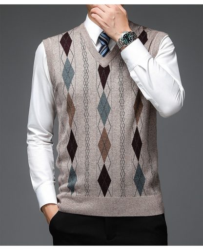 Trendy Argyle Sleeveless Vest - Image 5