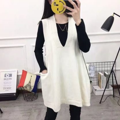 Loose Knitted V-Neck Vest - Image 5
