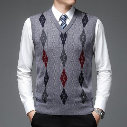 Trendy Argyle Sleeveless Vest - Image 8