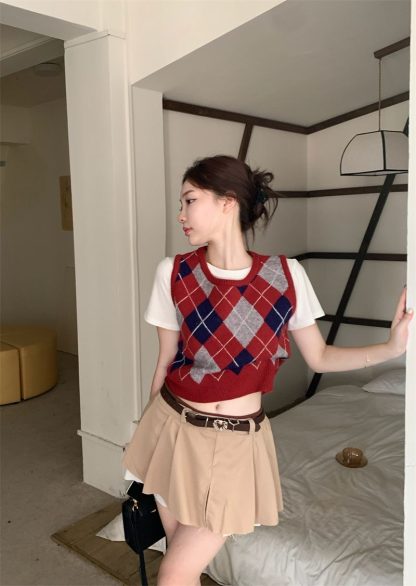 O-neck Plaid Sweater Vest - Image 3
