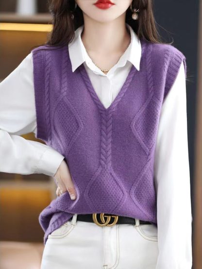 Sweater Vest with Outstanding Design - Image 9